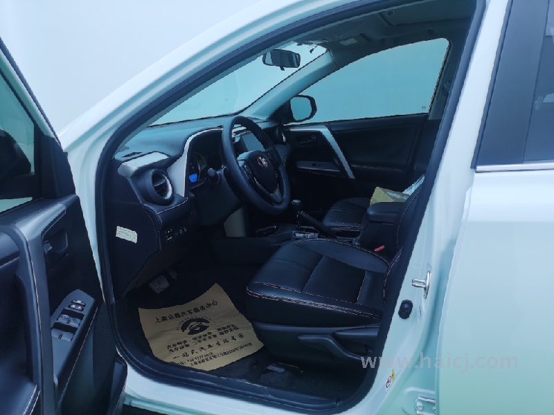 丰田 RAV4 2.0 无级 两驱先锋版 2019款