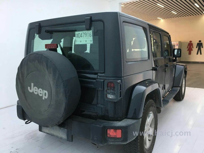 Jeep Wrangler [牧马人] 3.6 手自一体 两门 Sahara 2013款