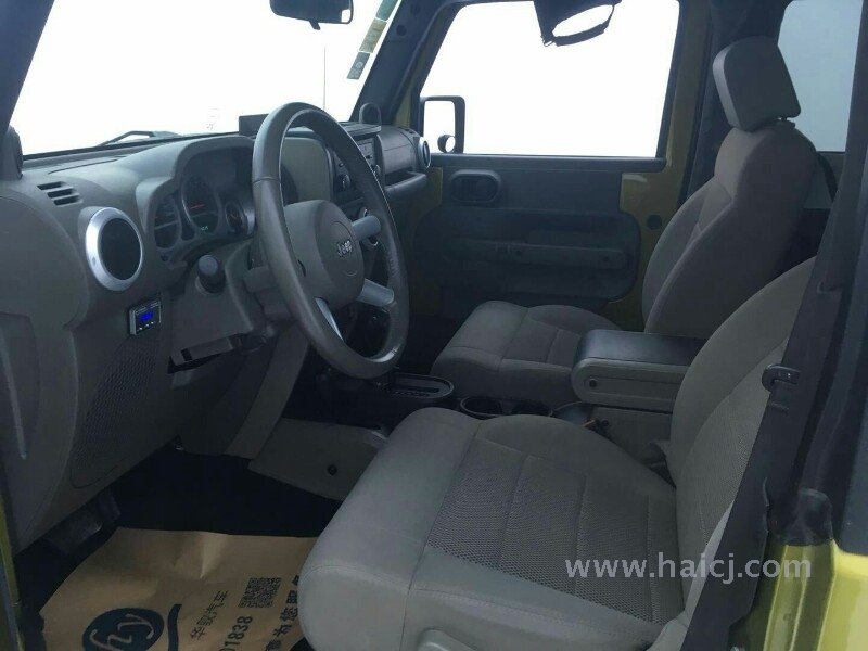 Jeep Wrangler [牧马人] 3.8 自动 两门 Sahara 2010款