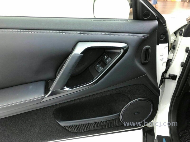 日产 GT-R 3.8T 双离合 特别版 2015款