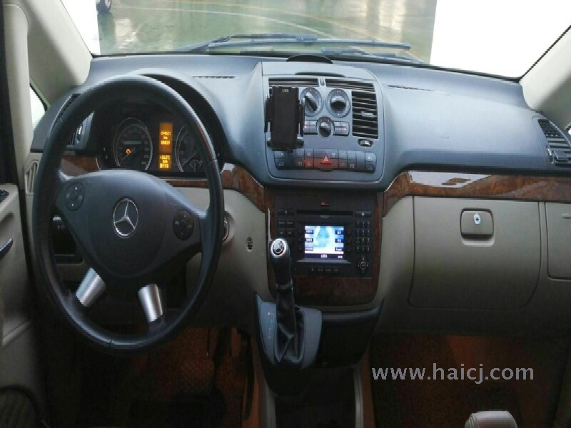 奔驰 唯雅诺 3.0 手自一体 舒适版 2013款