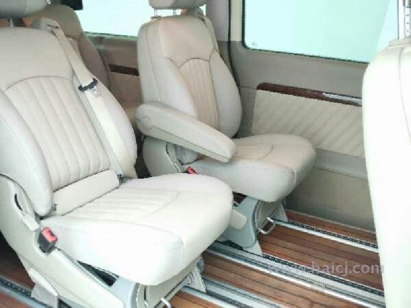 奔驰 唯雅诺 3.0 手自一体 舒适版 2013款
