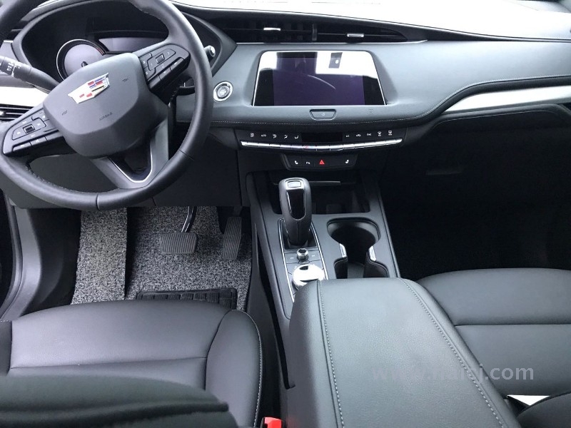 凯迪拉克 XT4 2.0T 手自一体 28T 两驱技术型 2018款