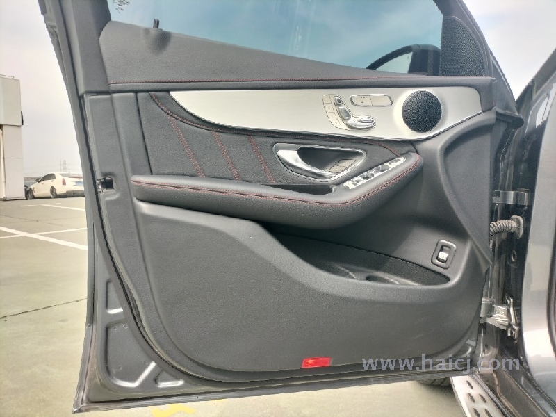 奔驰 GLC AMG 3.0T 手自一体 2017款