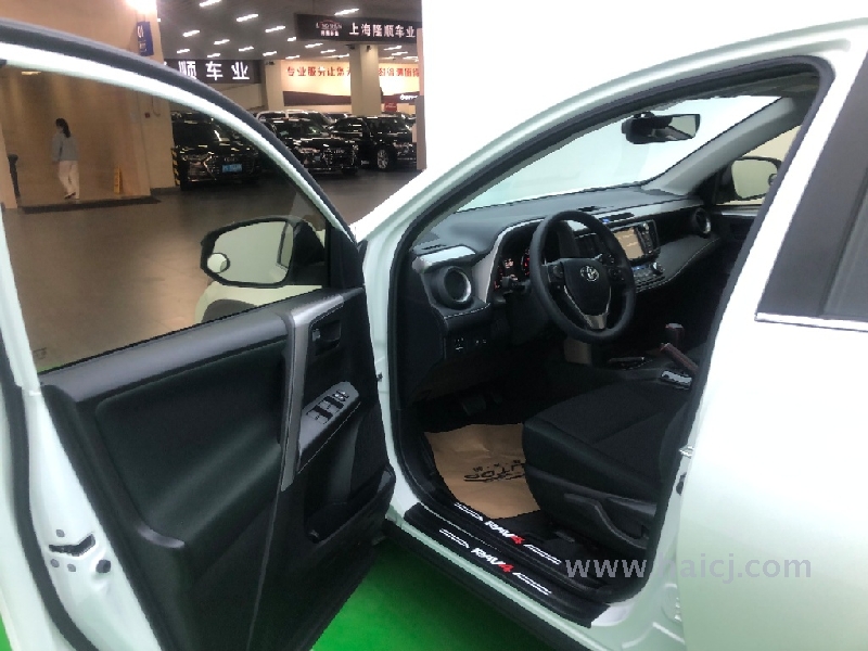 丰田 RAV4 2.0 无级 两驱风尚版 2019款