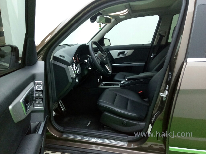 奔驰 GLK级 2.0T 手自一体 动感型 极致版 2015款
