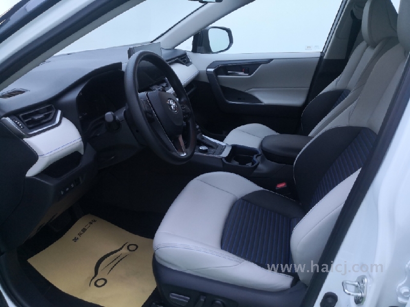 丰田 威兰达 2.0 无级 四驱科技版 2020款