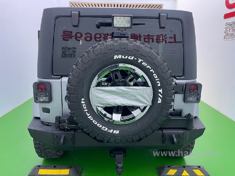 Jeep Wrangler [牧马人] 3.0 手自一体 四门版 Sahara 2014款