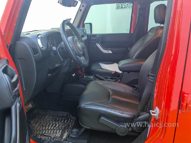 Jeep Wrangler [牧马人] 3.0 手自一体 四门舒享版 Sahara 2017款