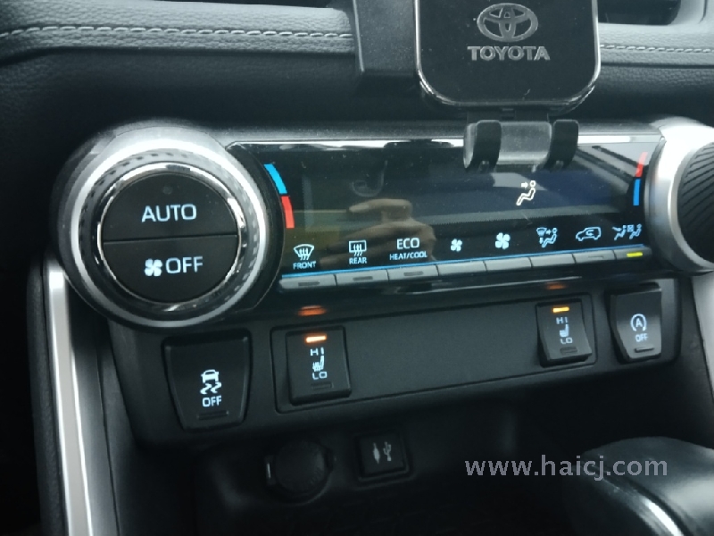 丰田 RAV4 2.0 无级 两驱风尚版PLUS 2020款