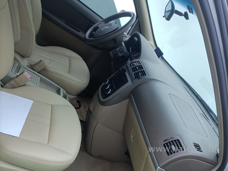 别克 GL8 商务车(陆尊) 2.4 手自一体 经典版 2014款 上海