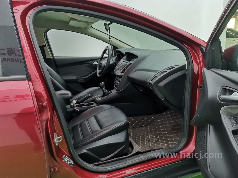 福特 福克斯-两厢 1.6 手动 舒适型 2012款